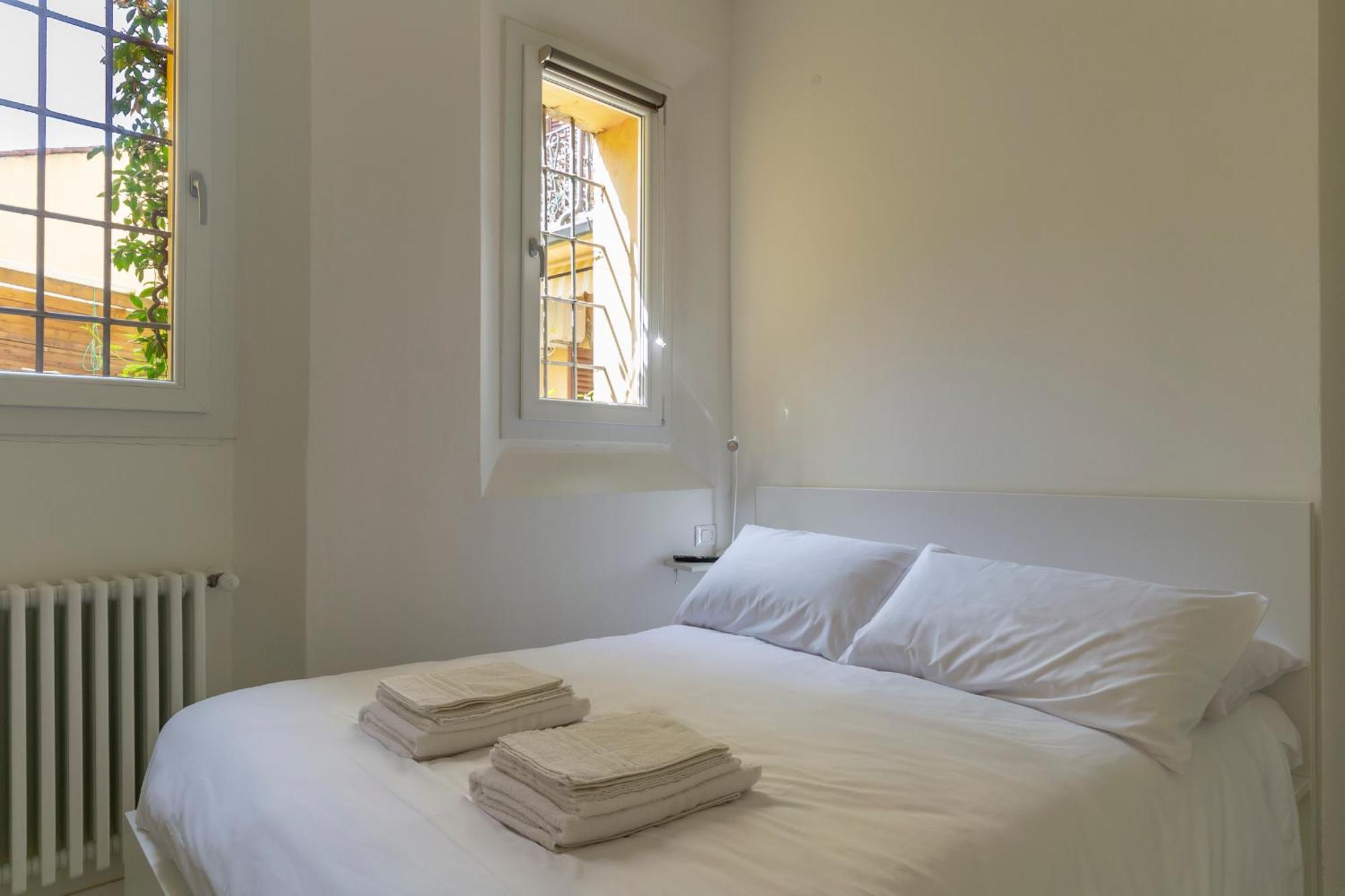 Apartment Amos - 5 Minutes From Piazza Maggiore Bologna Esterno foto
