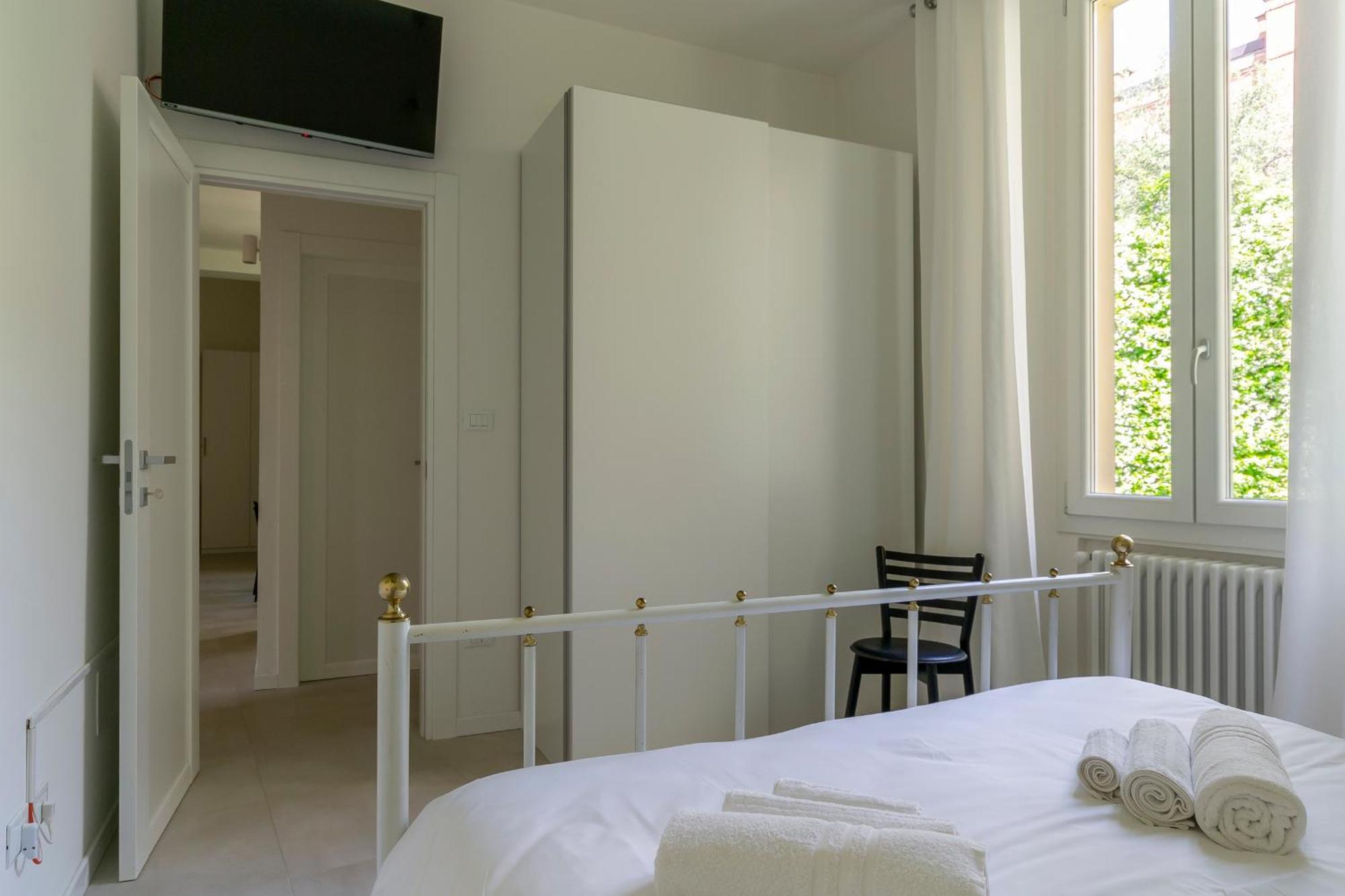 Apartment Amos - 5 Minutes From Piazza Maggiore Bologna Esterno foto